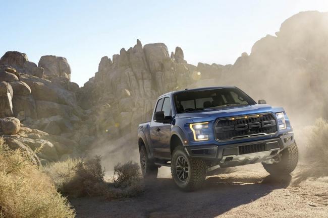 Exterieur_Ford-F150-Raptor-2015_9