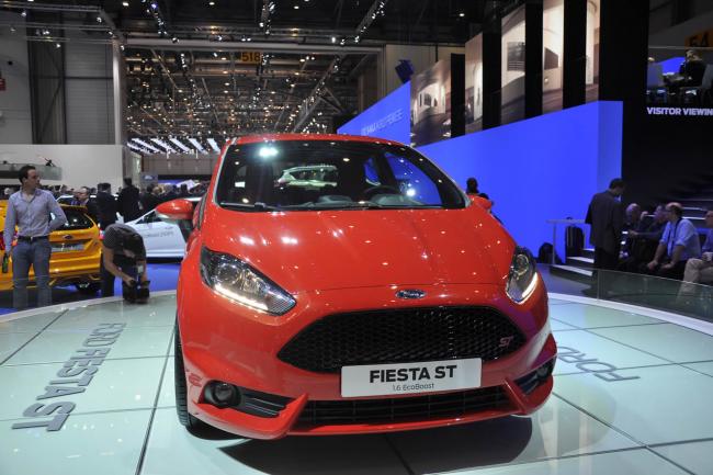 Exterieur_Ford-Fiesta-ST-2012_5