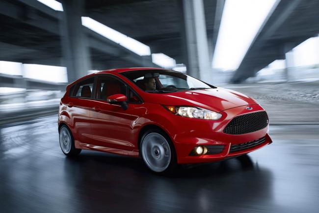 Exterieur_Ford-Fiesta-ST-2013_5