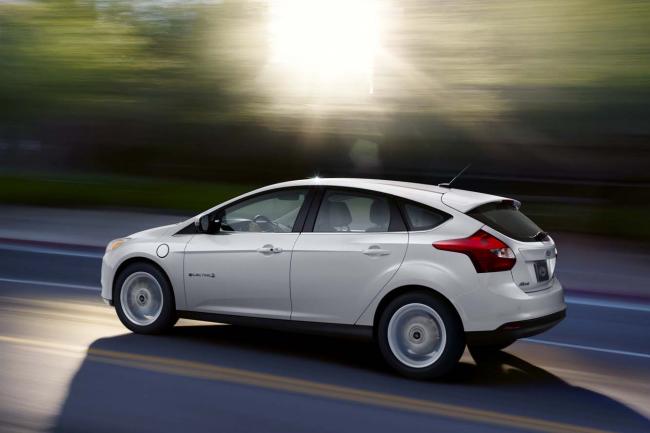 Exterieur_Ford-Focus-Electrique_4