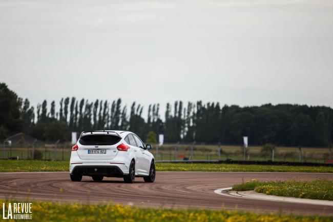 Exterieur_Ford-Focus-RS-350ch_14