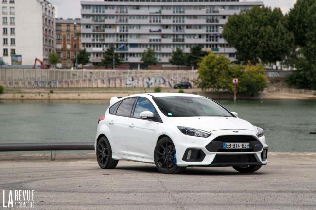 Exterieur_Ford-Focus-RS-350ch_18