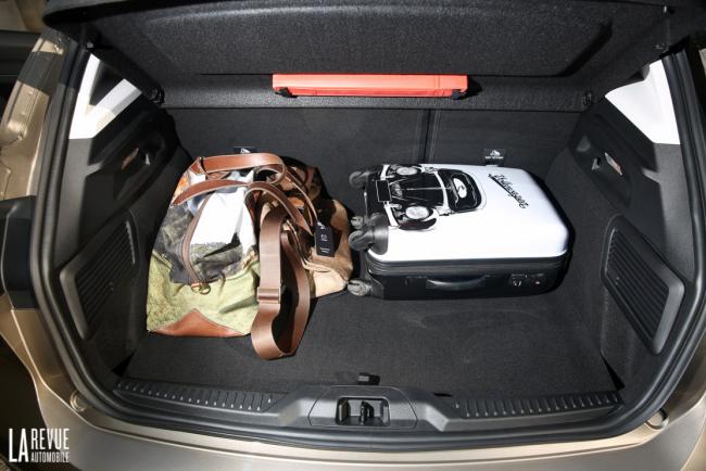 Interieur_Ford-Focus-Titanium-1.5-Ecoboost-2018_16