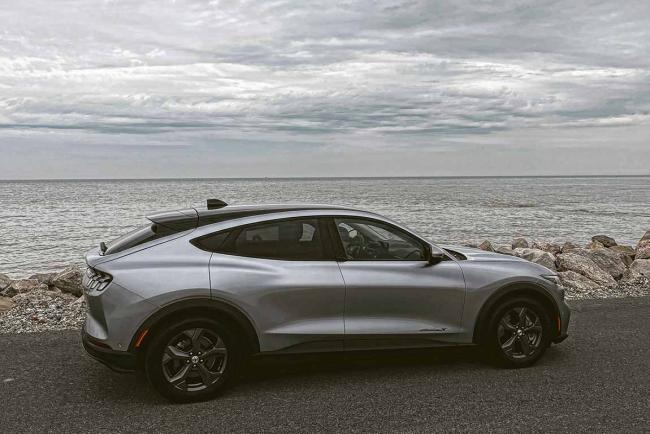 Exterieur_mustang-mach-e-extended-range-rwd-essai_1