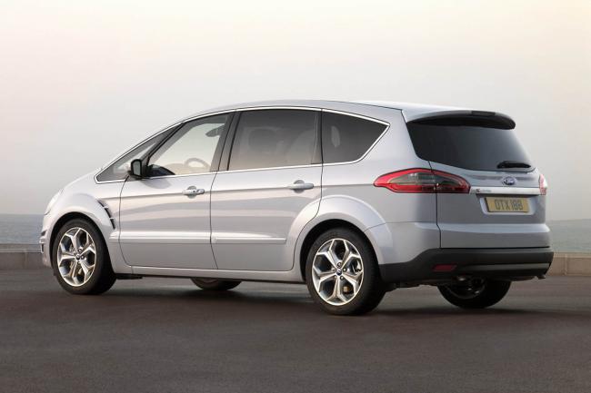 Exterieur_Ford-S-Max-2010_1