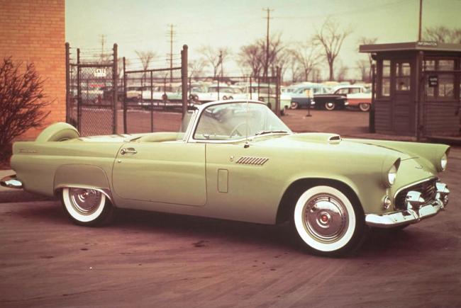 Exterieur_Ford-Thunderbird-1955_0