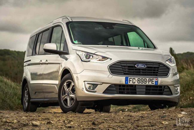 Ford Tourneo Connect > Essai Ford Tourneo Connect EcoBlue : le transporteur  de troupes