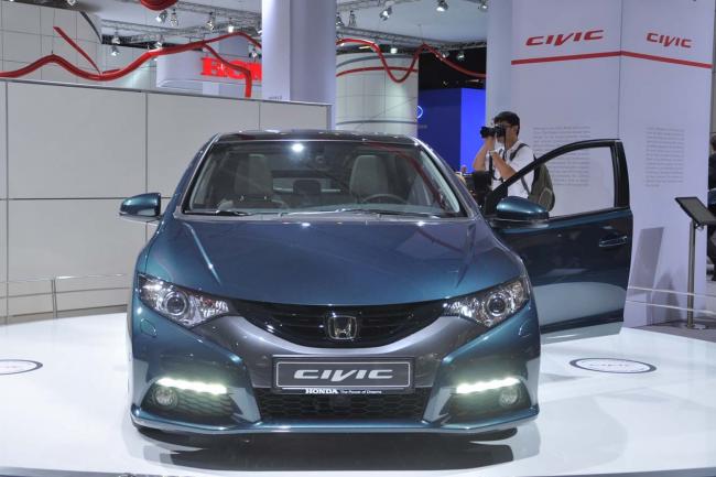 Exterieur_Honda-Civic-2012_2