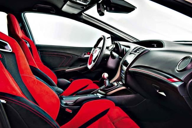 Interieur_Honda-Civic-Type-R_11