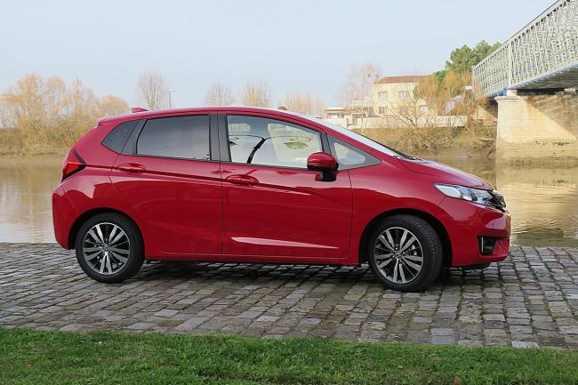 Exterieur_Honda-Jazz-2015-IVTEC_10