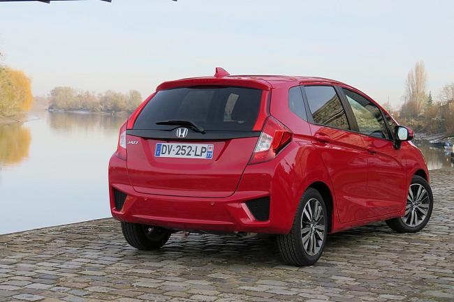 Exterieur_Honda-Jazz-2015-IVTEC_4