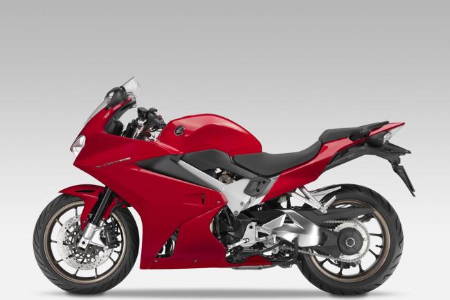 Exterieur_Honda-VFR-800-F_10