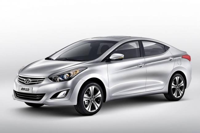 Exterieur_Hyundai-Elantra_2