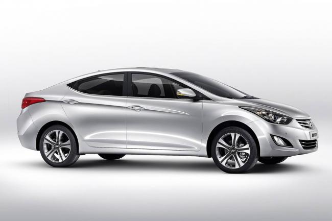 Exterieur_Hyundai-Elantra_1