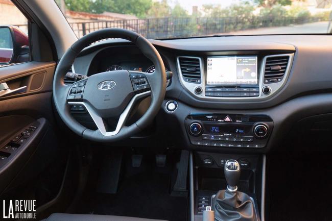 Interieur_Hyundai-Tucson-2.0-CRDI-136ch_1