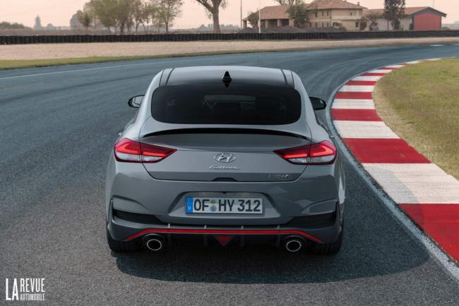 Exterieur_Hyundai-i30-N-Fastback_6