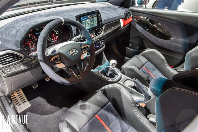 Interieur_Hyundai-i30-N-Option_9