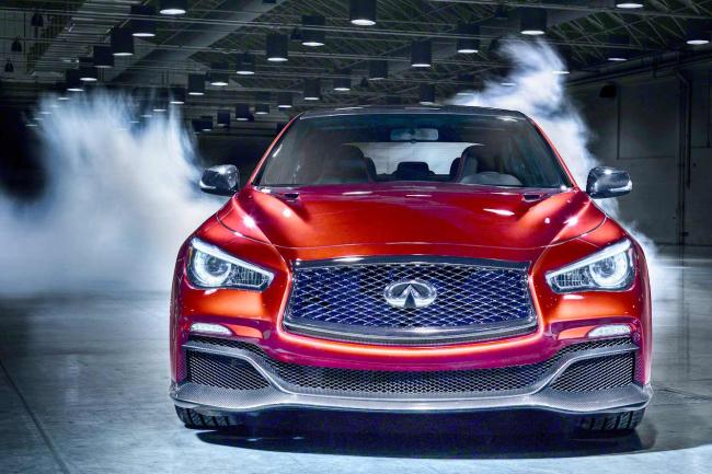 Exterieur_Infiniti-Q50-Eau-Rouge_14