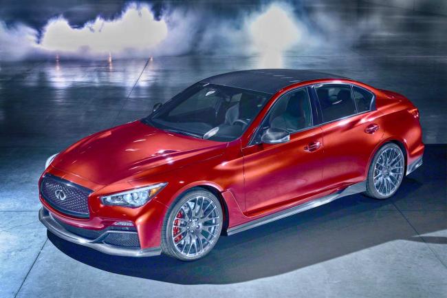 Exterieur_Infiniti-Q50-Eau-Rouge_2