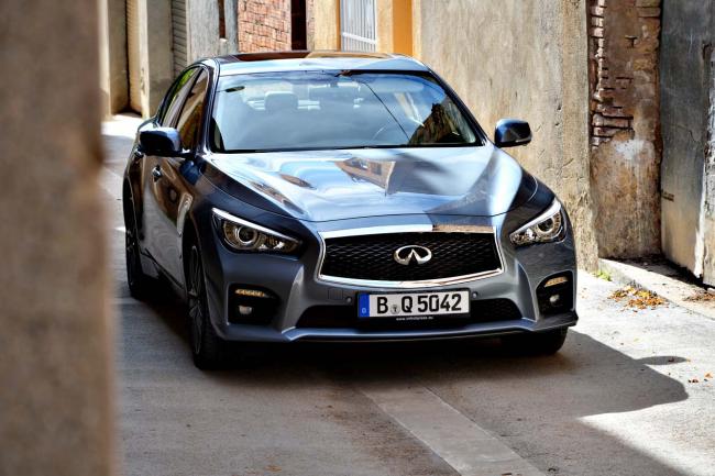 Exterieur_Infiniti-Q50-S-Hybrid_9