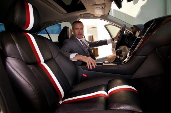 Interieur_Infiniti-Q50-Thom-Browne-Zac-Posen_9