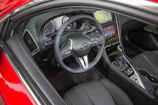 Interieur_Infiniti-Q60-S_26