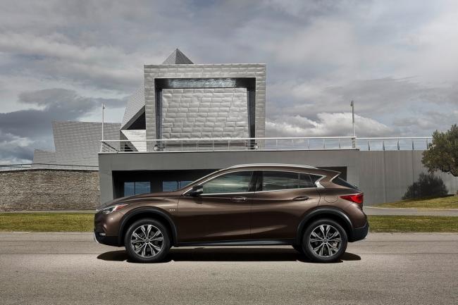 Exterieur_Infiniti-QX30_9