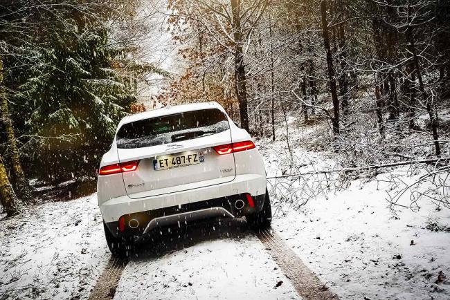 Essai Jaguar E-Pace 240 AWD : la chasseuse des neiges