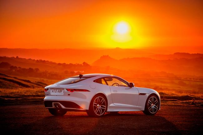 Exterieur_Jaguar-F-Type-Chequered-Flag_4