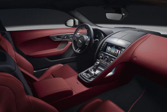 Interieur_Jaguar-F-Type-R-2017_8