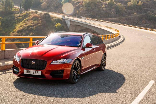 Exterieur_Jaguar-XF-Sportbrake-R-Sport_15