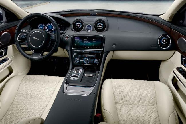 Interieur_Jaguar-XJ50_10