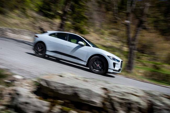 Essai Jaguar i-Pace : la voiture électrique, c’est aussi du sport !
