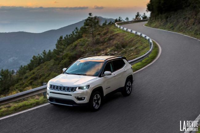 Exterieur_Jeep-Compass-2018_2