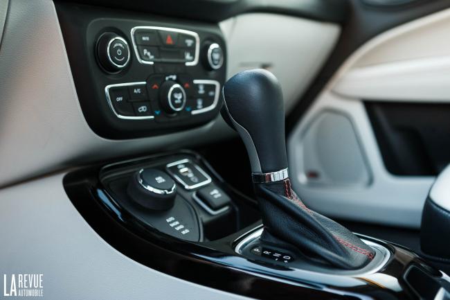 Interieur_Jeep-Compass-Opening-Edition_15