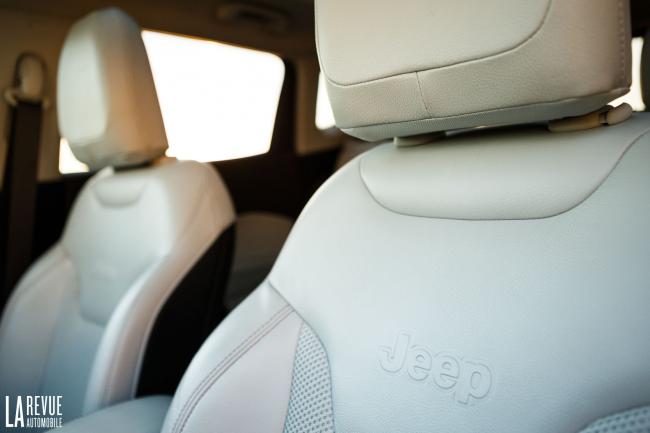 Interieur_Jeep-Compass-Opening-Edition_24