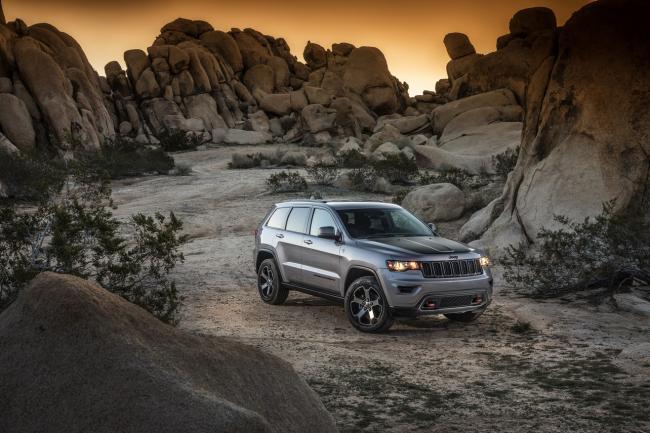 Exterieur_Jeep-Grand-Cherokee-Trailhawk_3