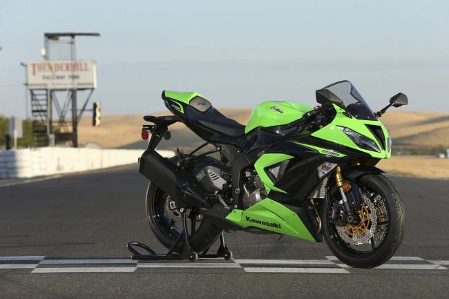 Exterieur_Kawasaki-Ninja-ZX-6R-2013_4