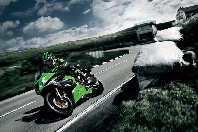 Exterieur_Kawasaki-Ninja-ZX-6R-636_3