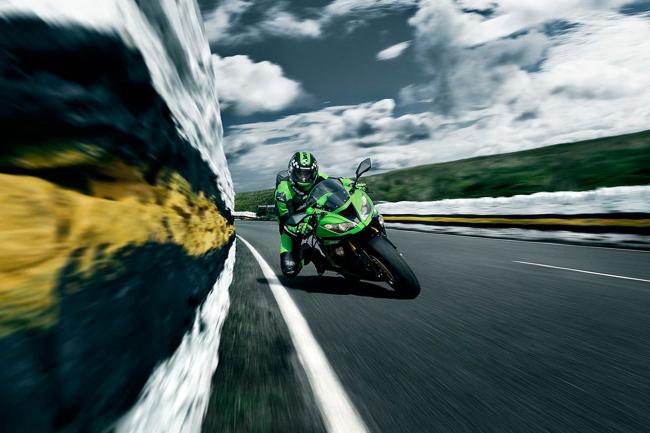 Exterieur_Kawasaki-Ninja-ZX-6R-636_2