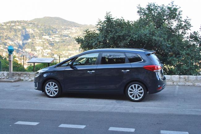 Exterieur_Kia-Carens-2013_2