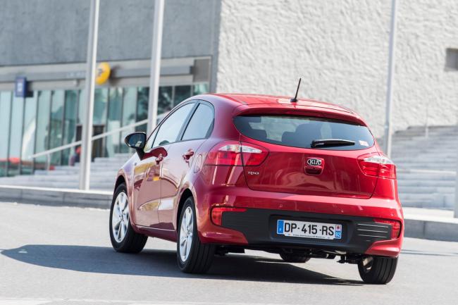 Exterieur_Kia-Rio-2015_8