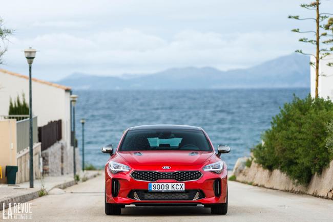 Exterieur_Kia-Stinger-GT-V6_18