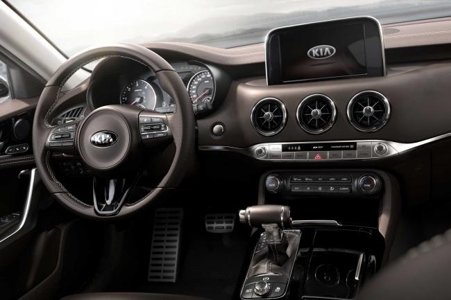 Interieur_Kia-Stinger-GT_16