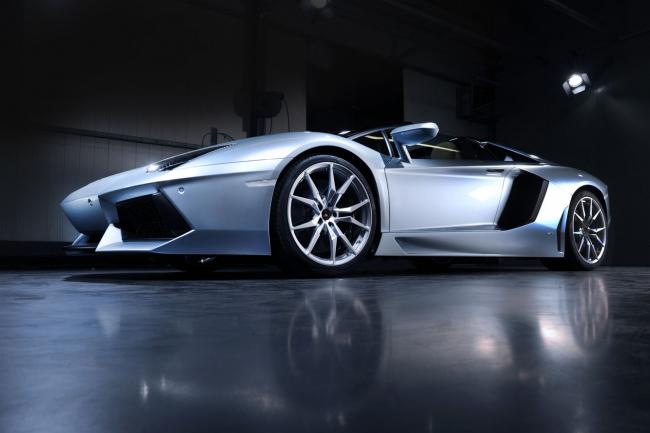 Exterieur_Lamborghini-Aventador-Roadster_20