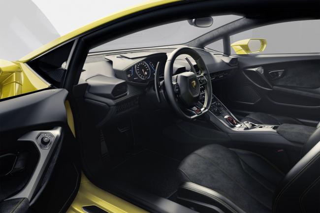 Interieur_Lamborghini-Huracan_13