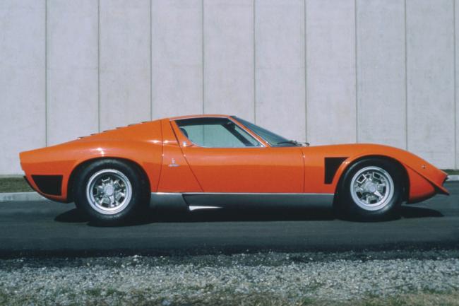 Exterieur_Lamborghini-Miura-1970_2