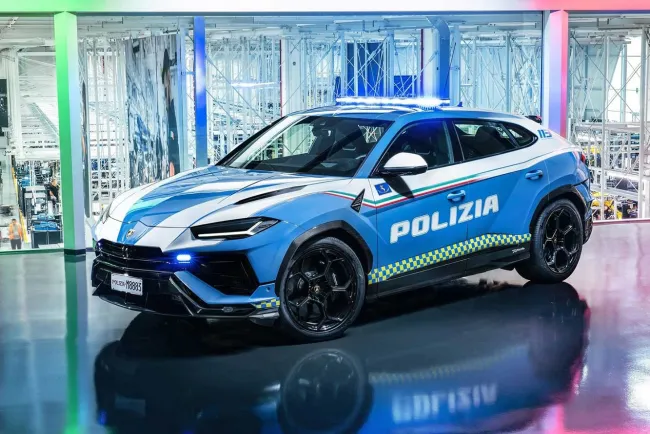 Lamborghini Urus Performante Polizia  : l'arme anti Go-fast des Italiens est terrible