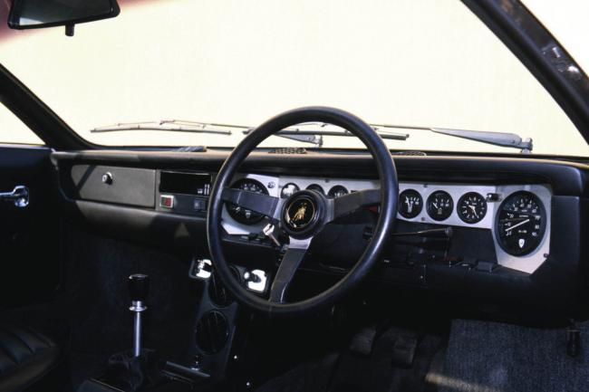 Interieur_Lamborghini-Urraco-1972_3