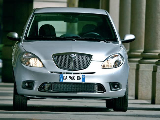 Exterieur_Lancia-Ypsilon_3